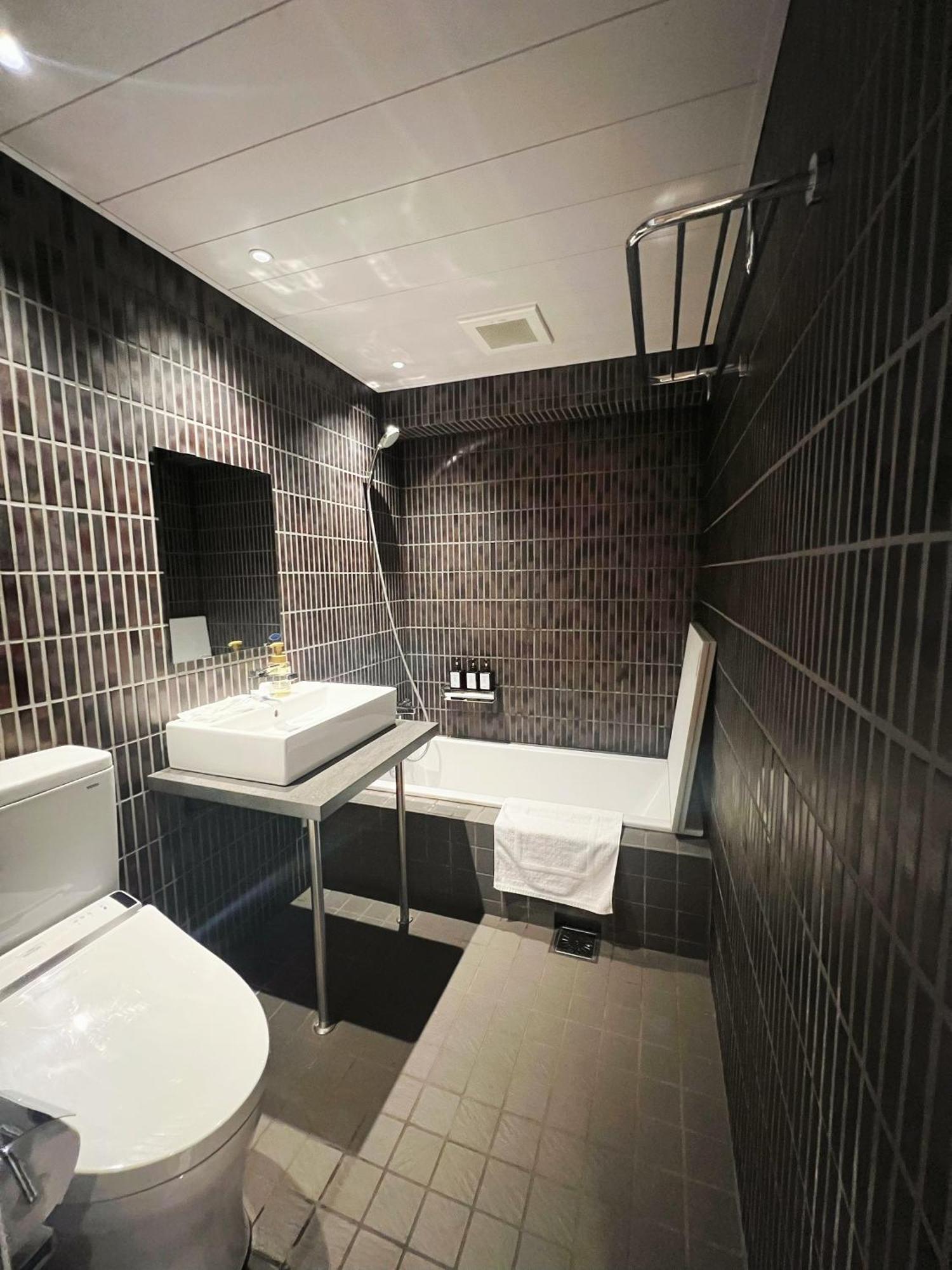 Nplus Akihabara Premium Tokio